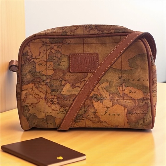 Alviero Martini Handbags - Alviero Martini Tan Map Print Shoulder Bag